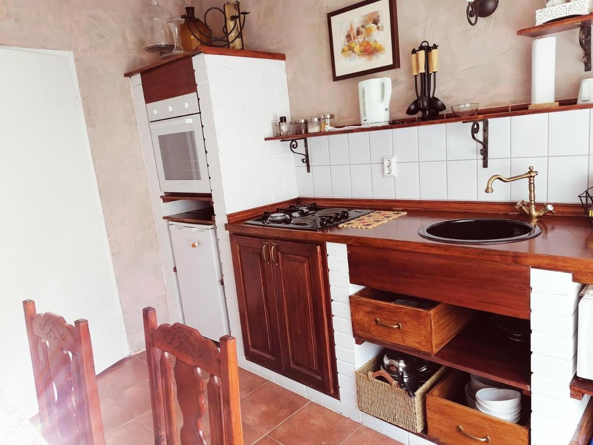 Holiday Home Modric Otocsán Kültér fotó