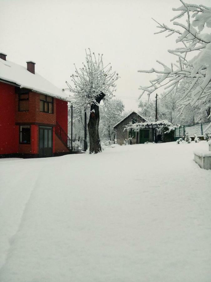 Holiday Home Modric Otocsán Kültér fotó